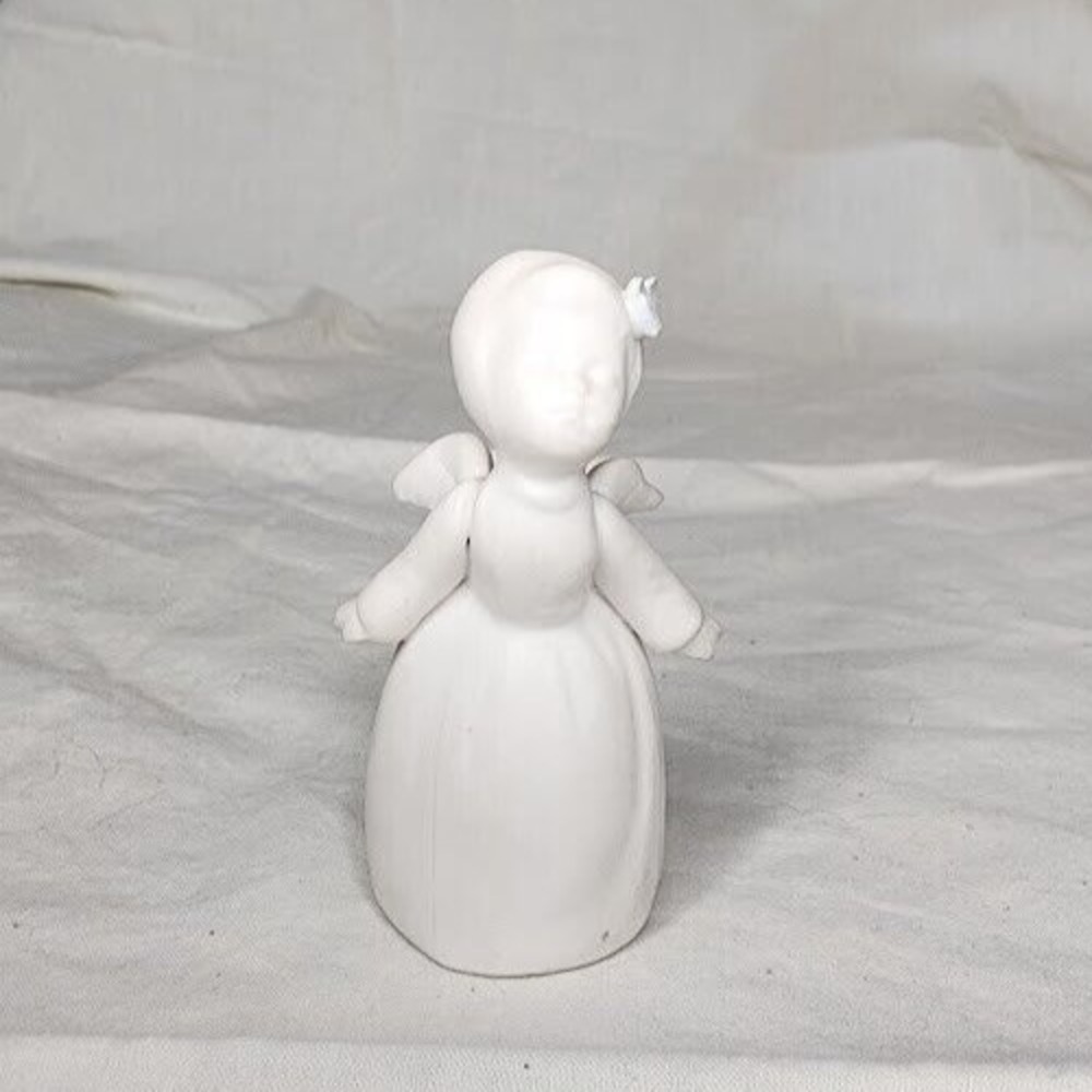 Vintage Pair Napco ware Figurines Kissing Angels   c-7644 Christmas‎ Holidays